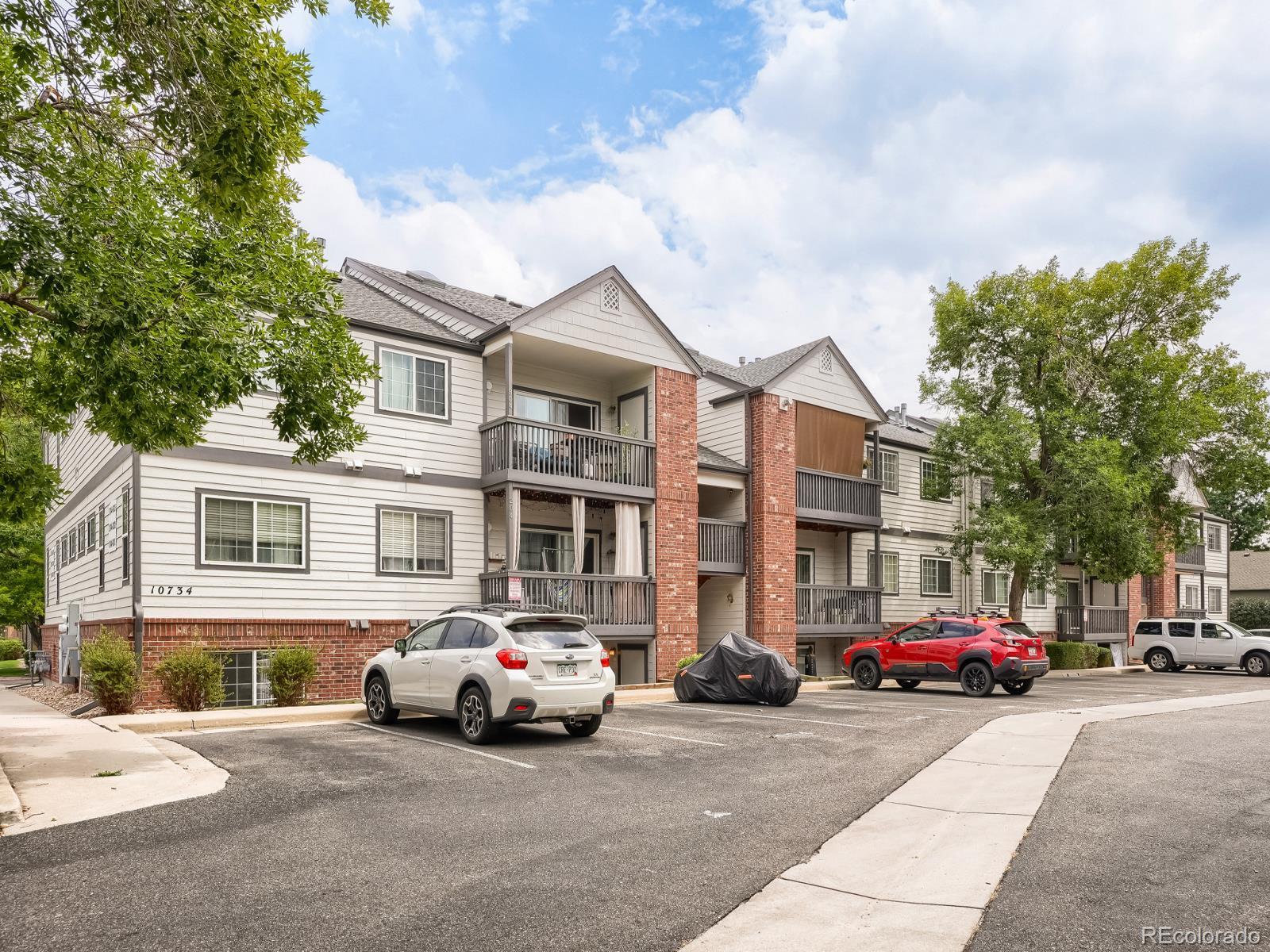 10734 W 63rd Place Unit 104