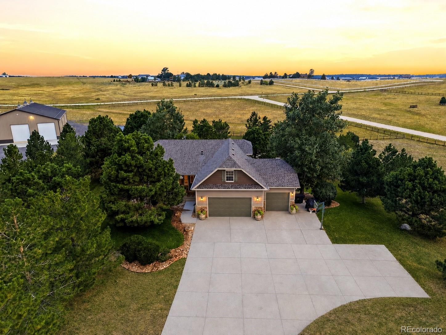 34479 S Falcon Circle