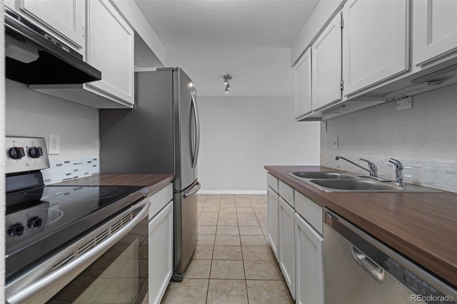 209 E Highline Circle Unit 302