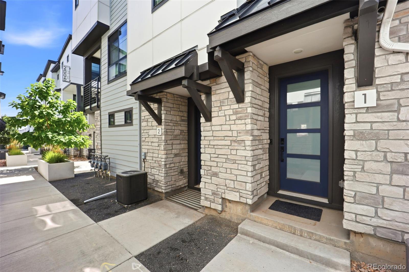 2004 S Holly Street Unit 1