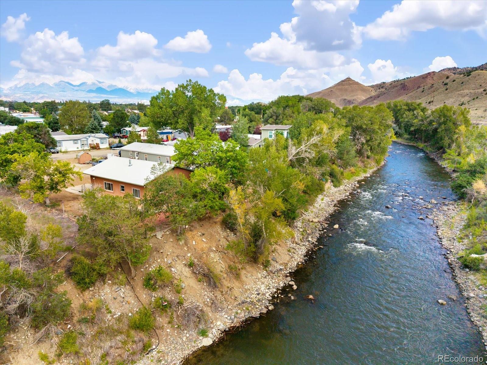 533 River Drive