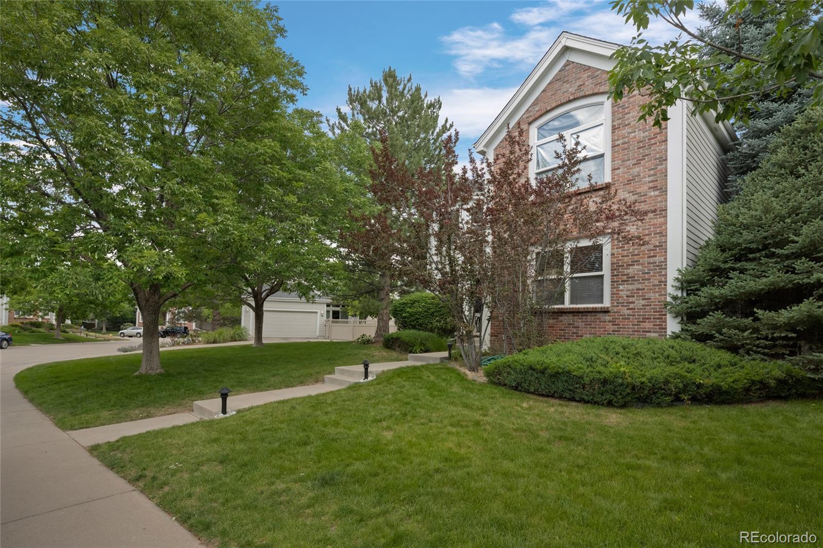 1011 S Valentia Street Unit 26