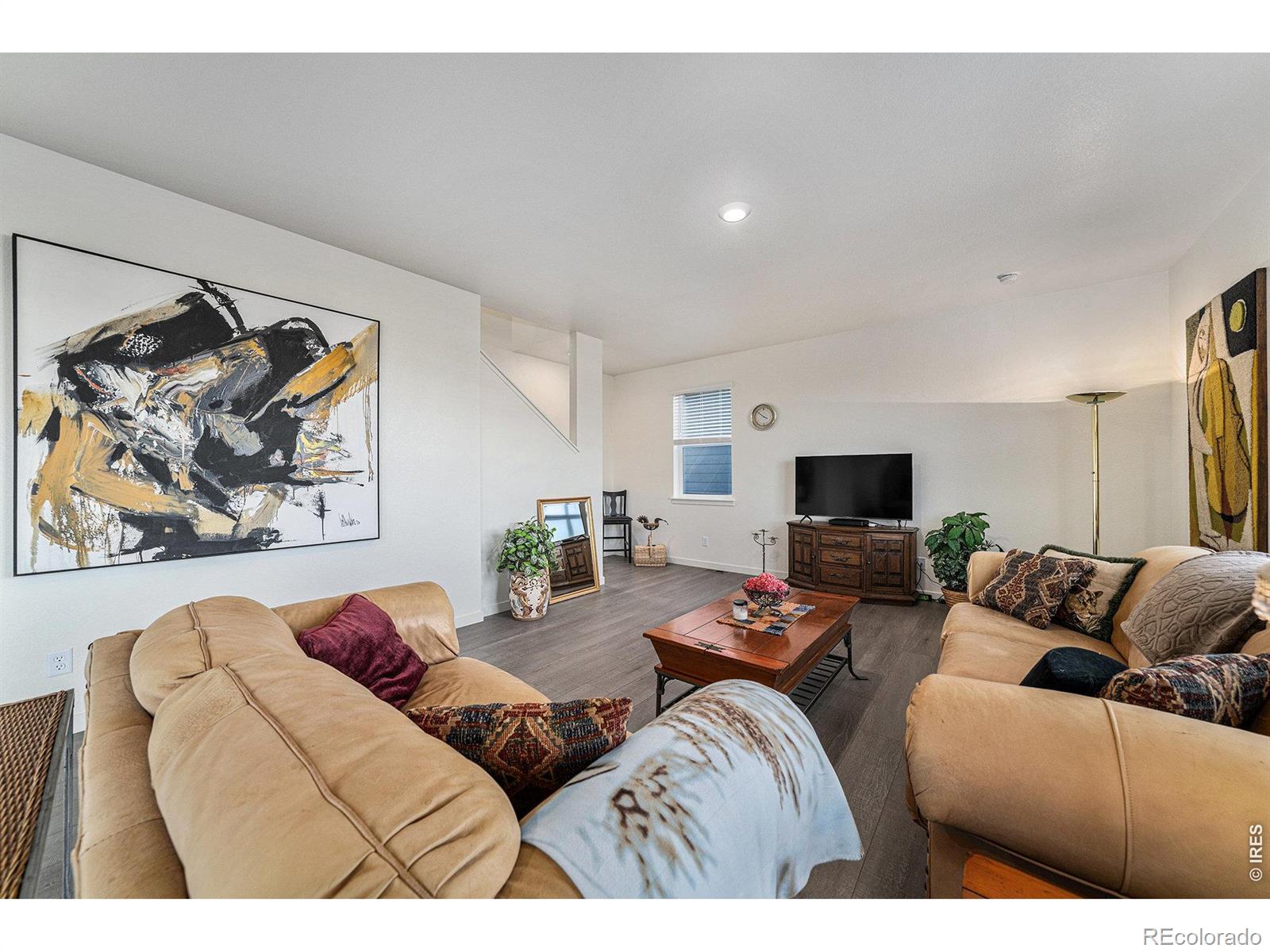 439 Bluebird Road
