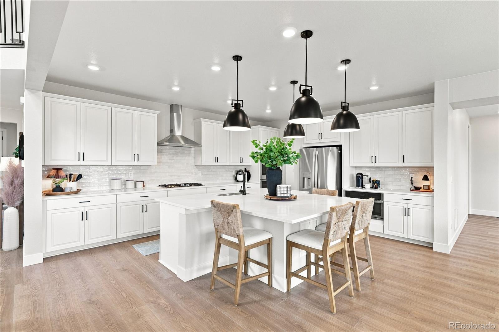 16675 W 93rd Place