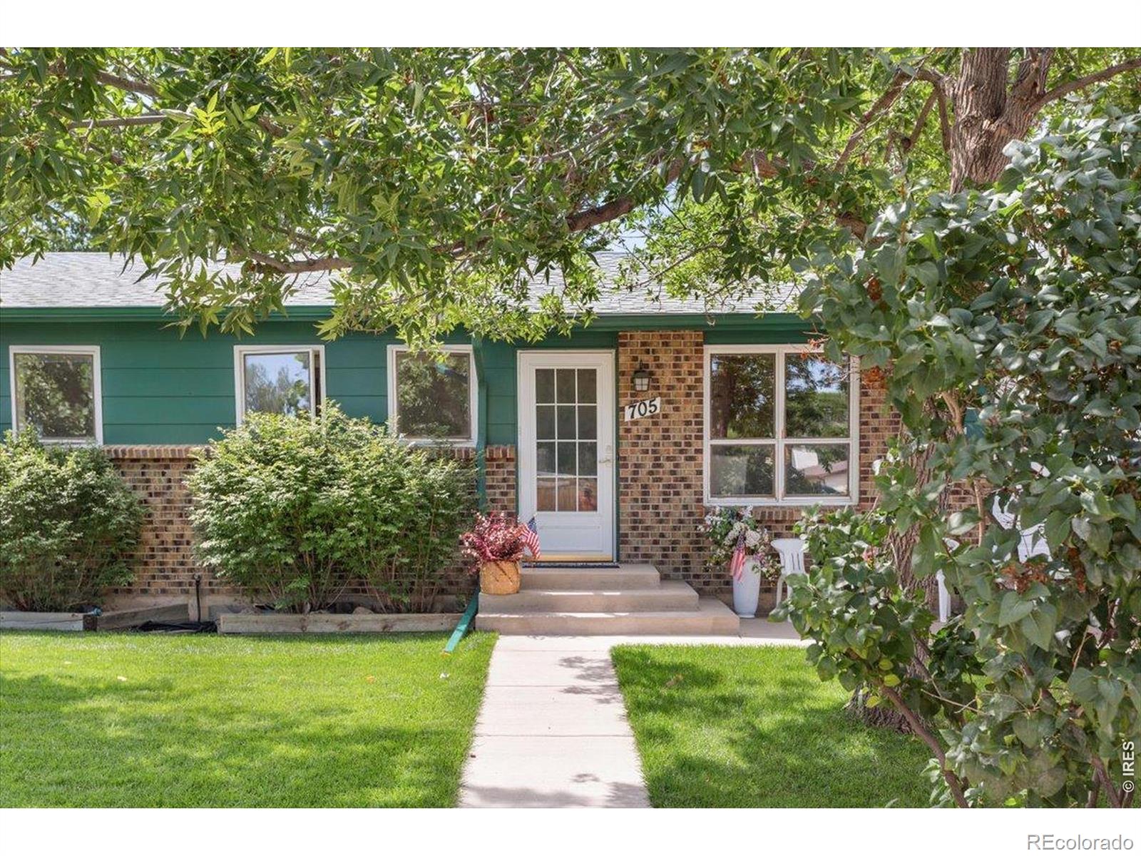 705 S Van Buren Avenue