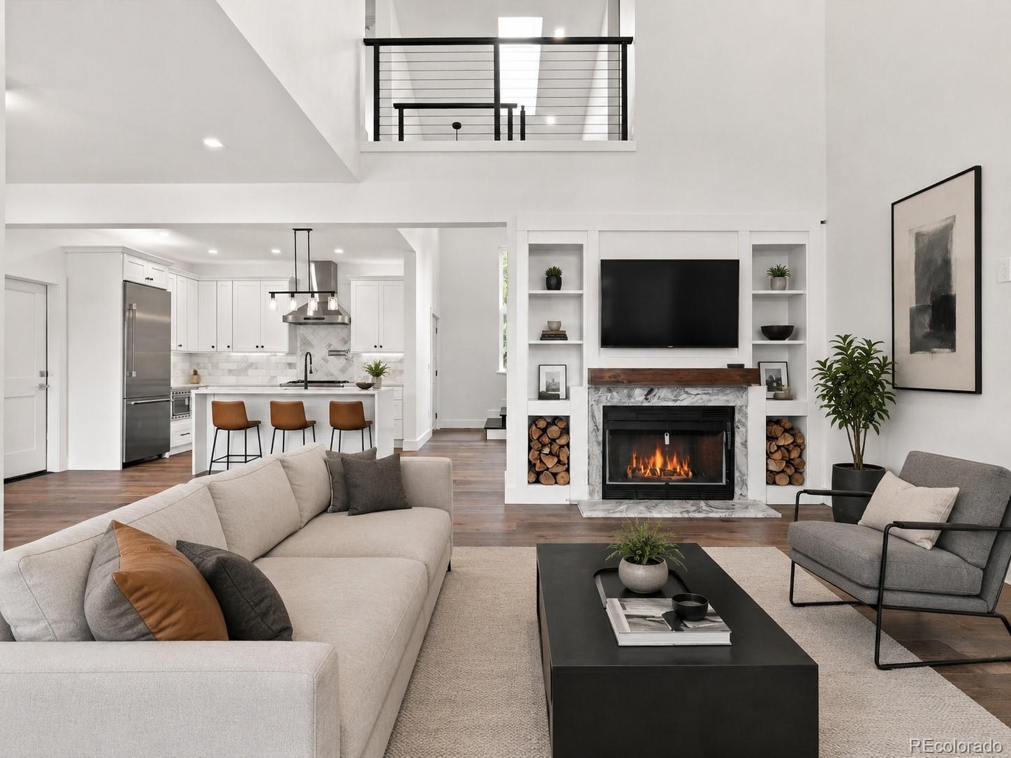 10 Three Lakes Court