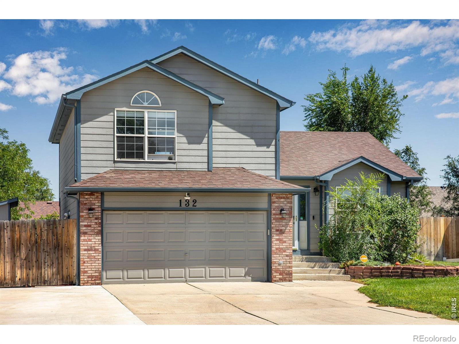 132 N 50th Ave Pl