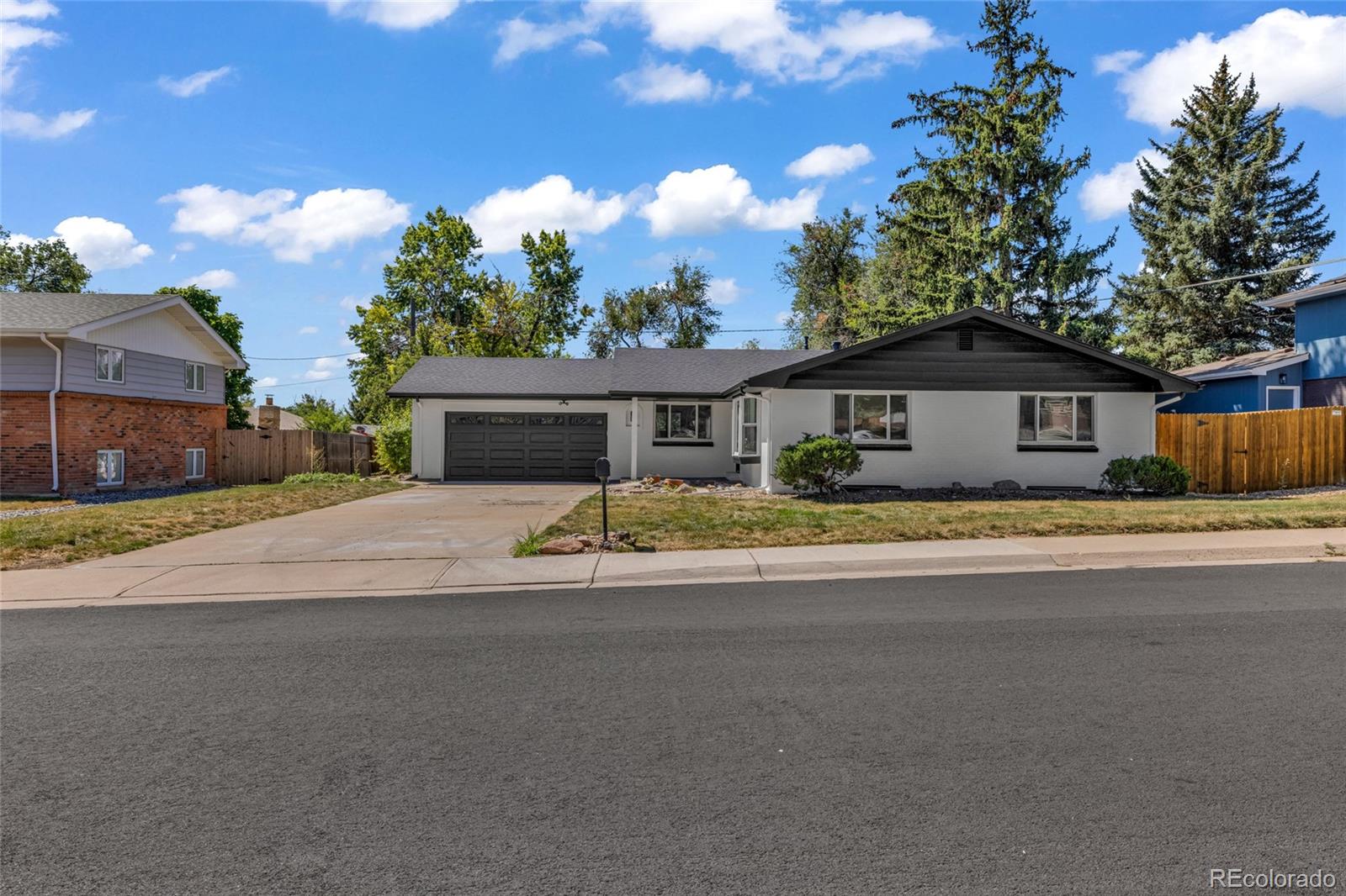 6942 W 68th Place