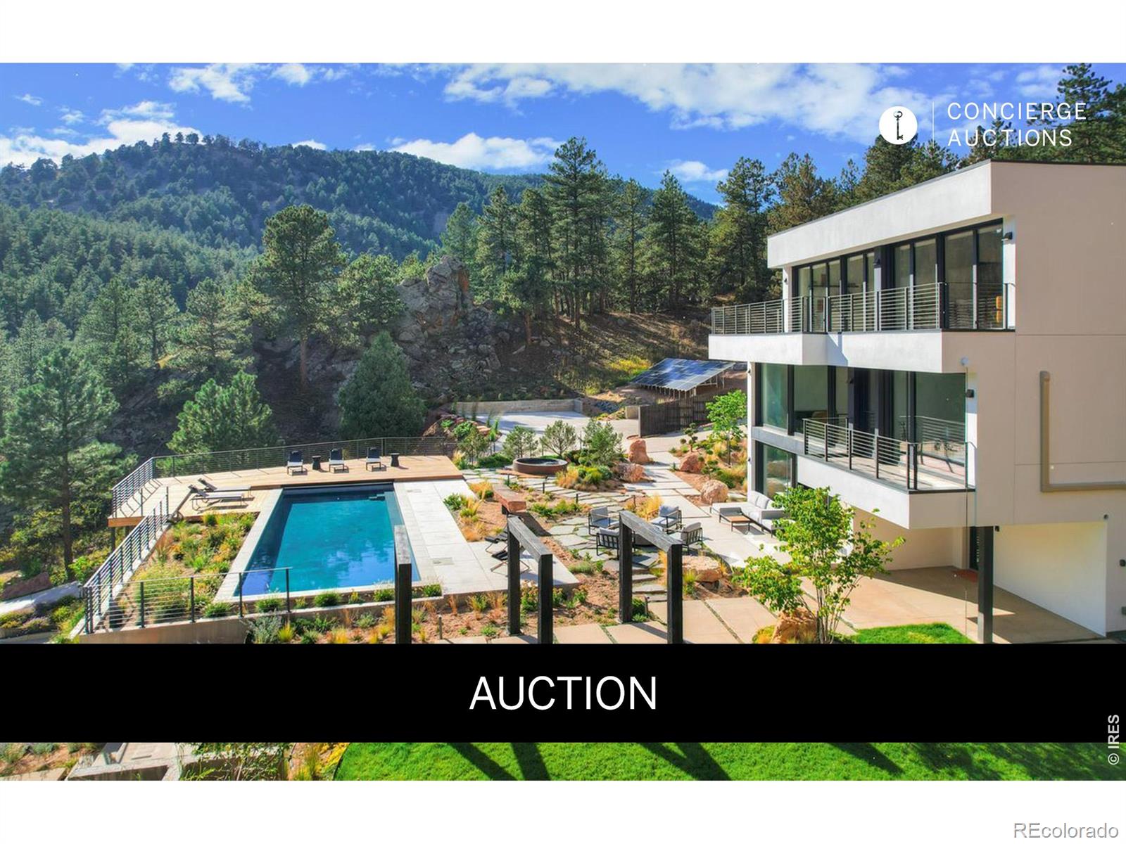 228 Lion Point