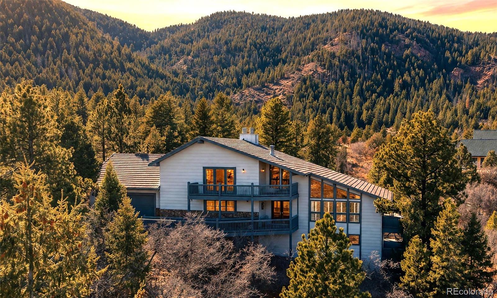 7116 Fox Circle