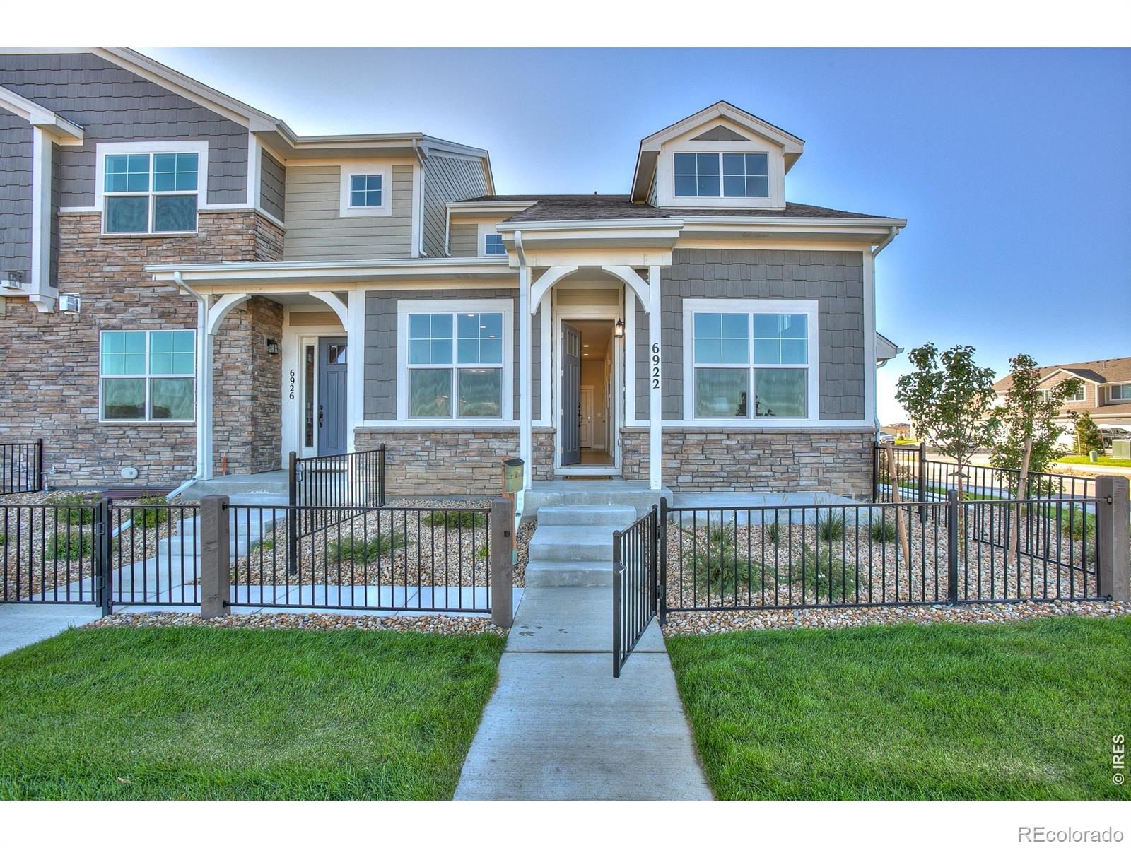 6922 Autumn Leaf Drive
