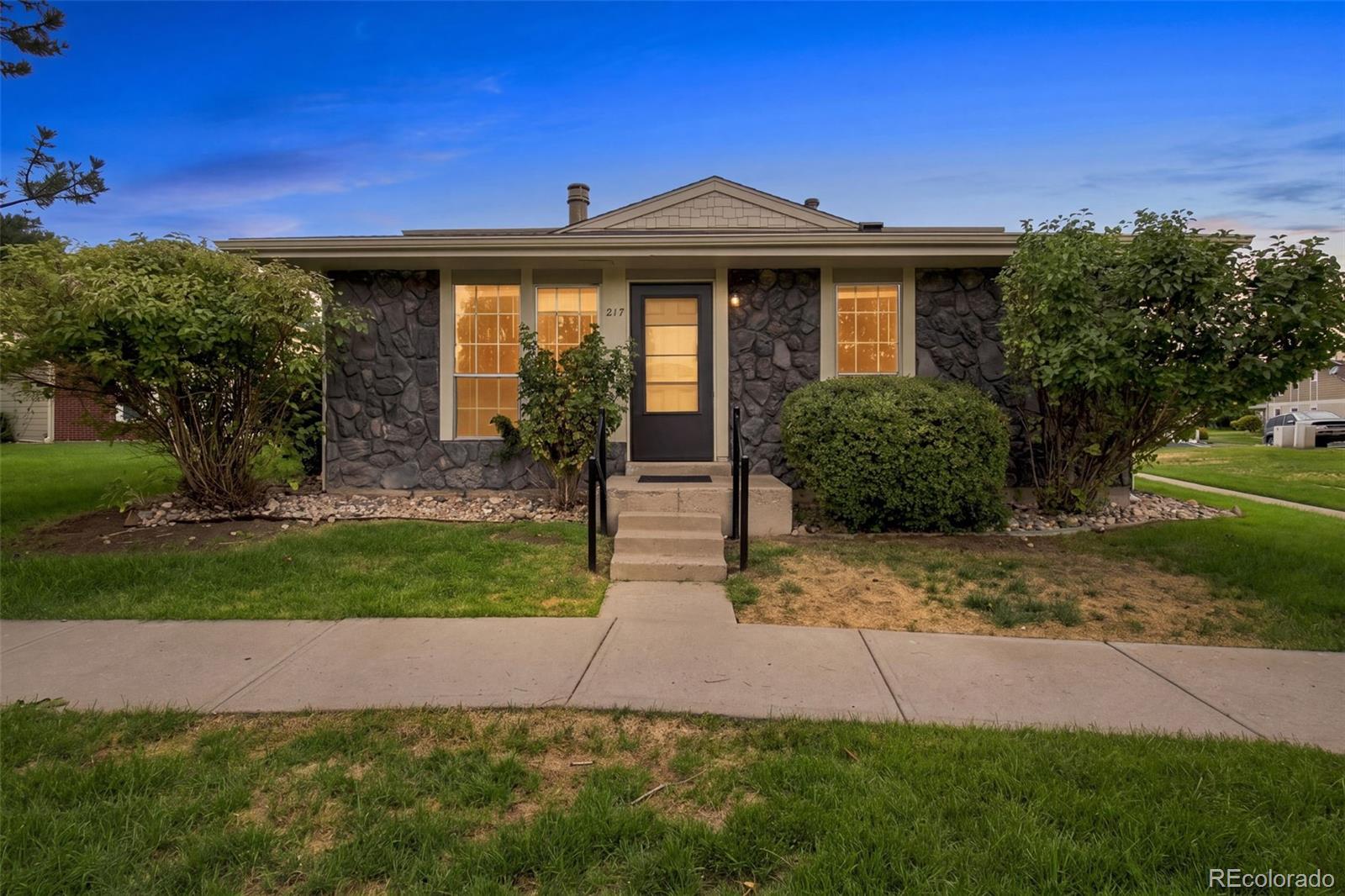 1225 S Oneida Street Unit 217