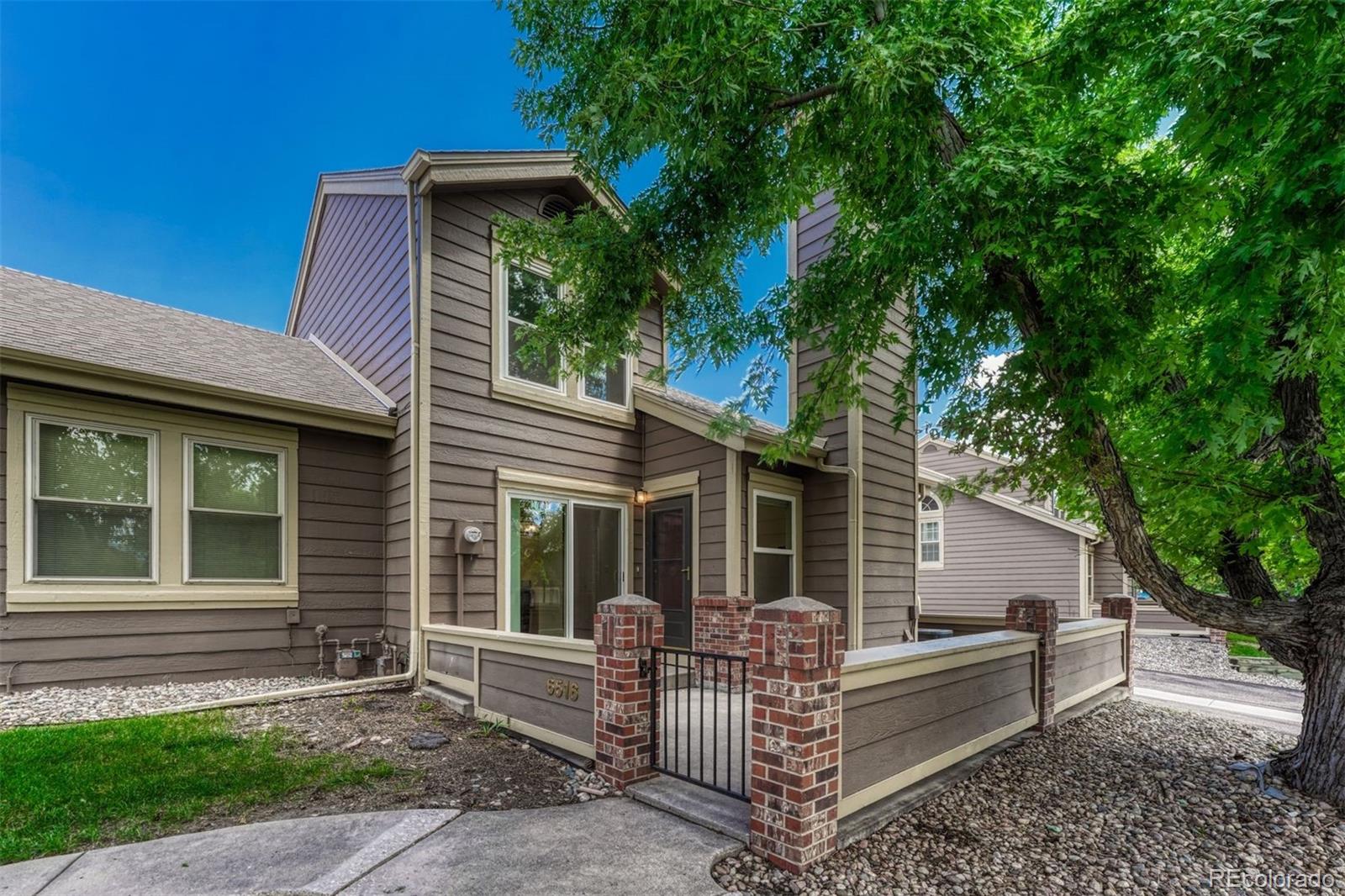 6516 Foxdale Circle