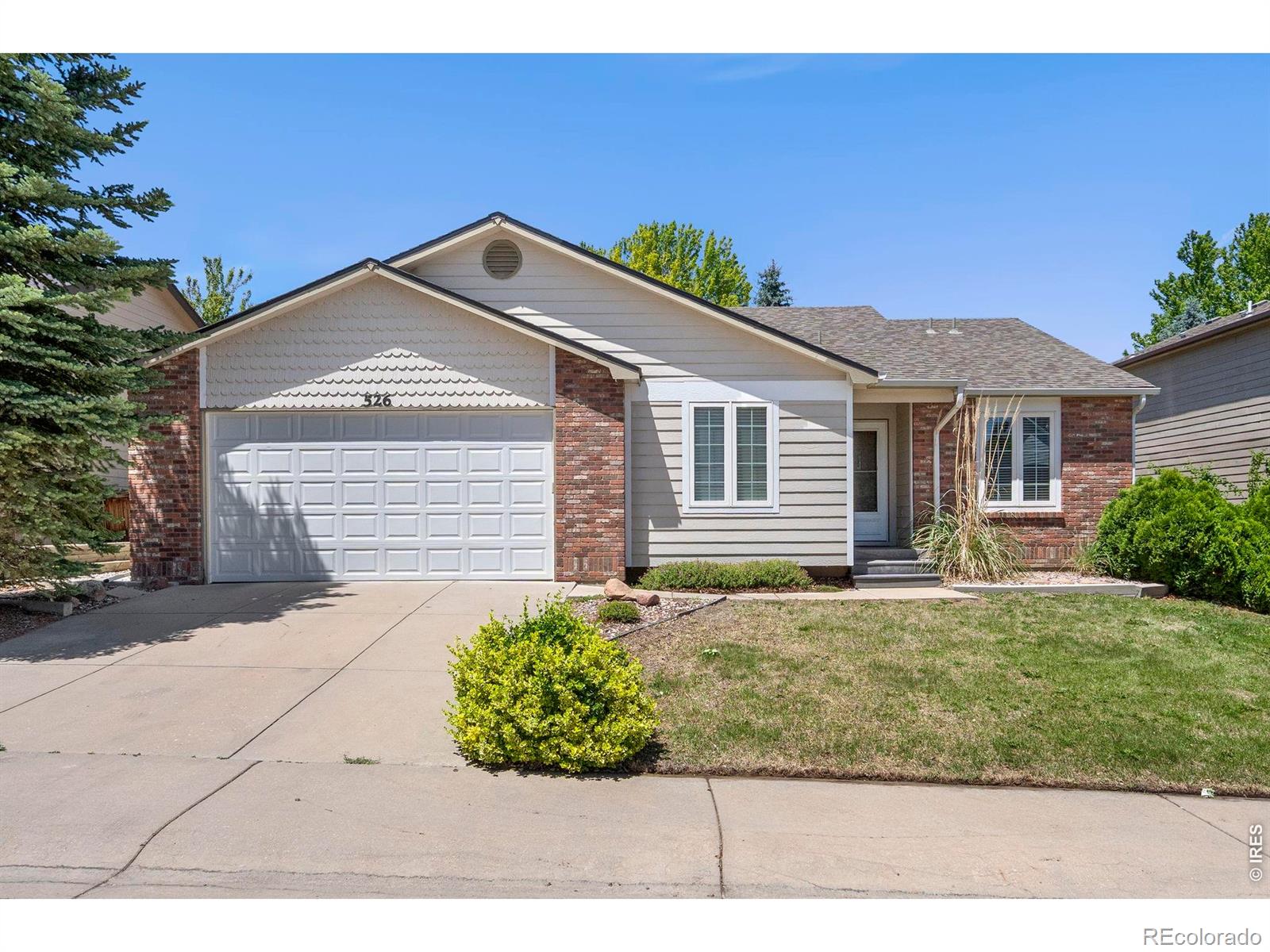 526 Dunraven Drive